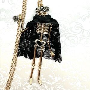 Betsey Johnson ‘Creep It Real’ Skeleton Long Necklace NWT!